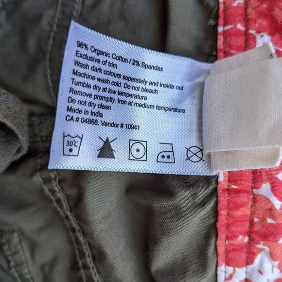 MEC Khaki green hiking trail crop pants size 2 @L1 - Picture 2 of 10